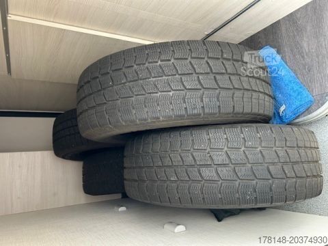 Camping-car semi-intégré Challenger 270 Premium Premium