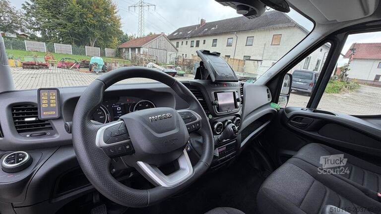 Automobilový transportér IVECO 50C18 5,2t Backsleeper, Standheizung