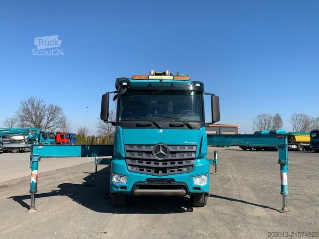 Betonpumpen-LKW MERCEDES-BENZ AROCS 2636 6x4 Euro 6 Betonpumpe SERMAC 5Z33