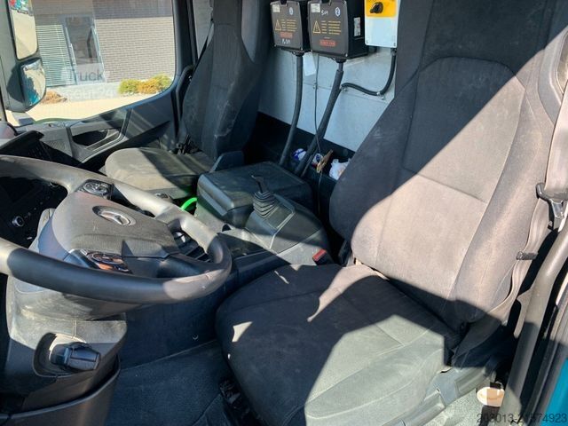 Betonpumpen-LKW MERCEDES-BENZ AROCS 2636 6x4 Euro 6 Betonpumpe SERMAC 5Z33