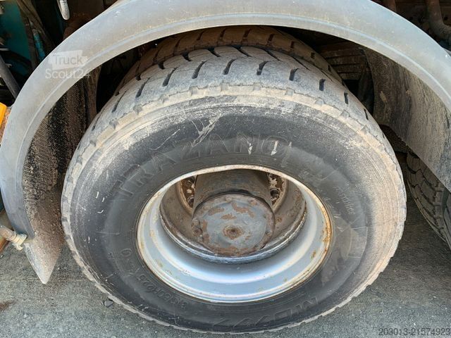 Betonpumpen-LKW MERCEDES-BENZ AROCS 2636 6x4 Euro 6 Betonpumpe SERMAC 5Z33