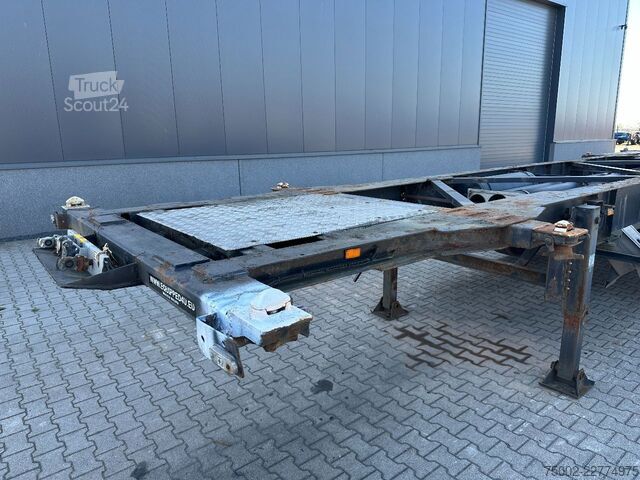 Containertransport Van Hool 20FT/30FT ADR (EX/II, EX/III, FL, OX, AT) / SAF...