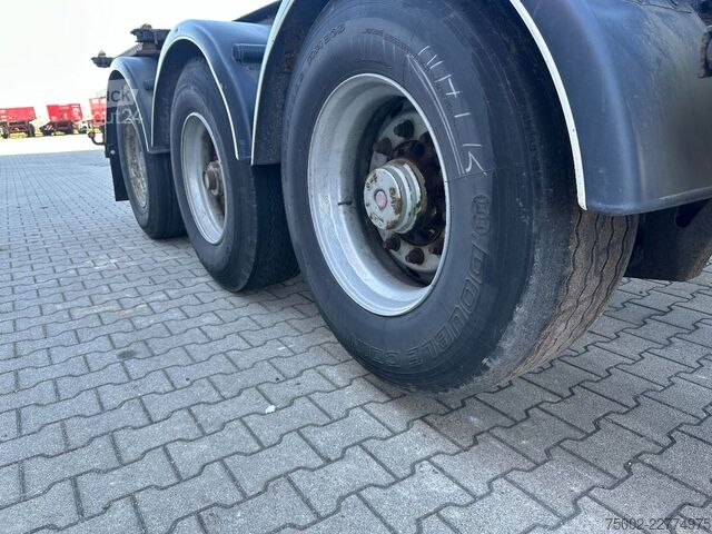 Containertransport Van Hool 20FT/30FT ADR (EX/II, EX/III, FL, OX, AT) / SAF...