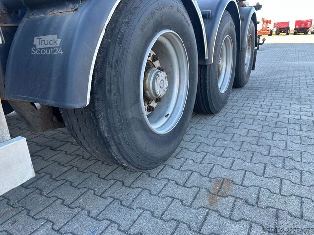 Containertransport Van Hool 20FT/30FT ADR (EX/II, EX/III, FL, OX, AT) / SAF...