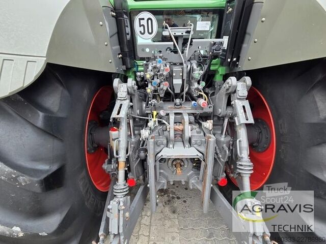 Tracteur Fendt 826 VARIO S4