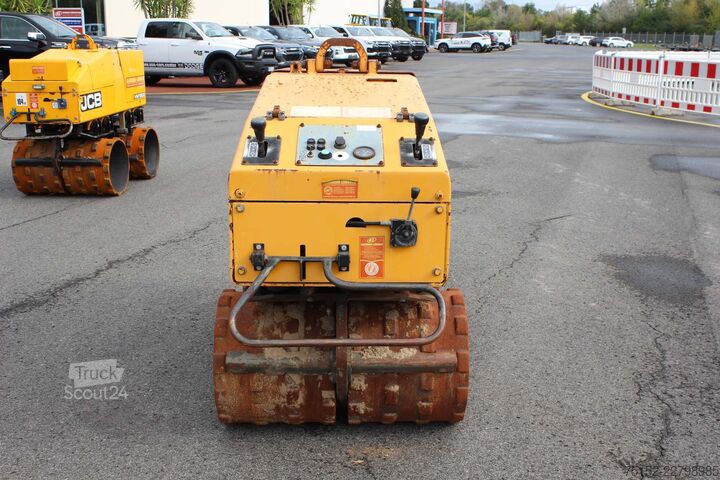 Rolo de vala JCB VM 1500 F Grabenwalze