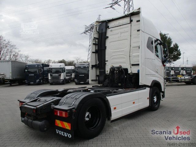Standard tractor unit Volvo FH 540