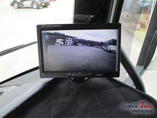 Standard tractor unit Volvo FH 540