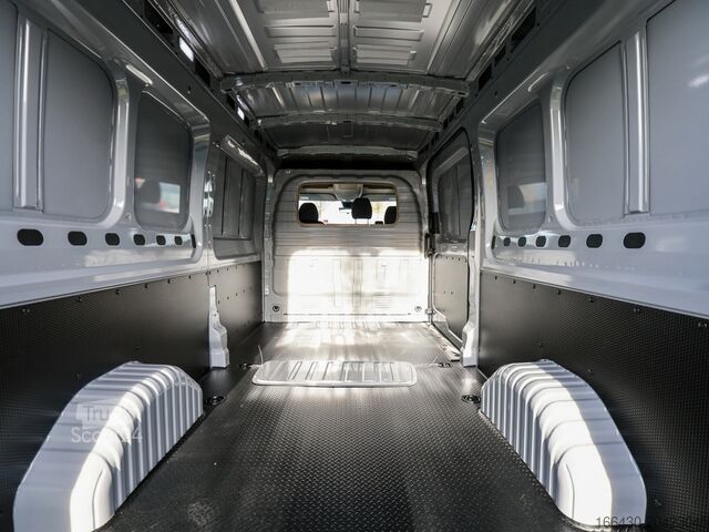 Minibús Maxus DELIVER 9