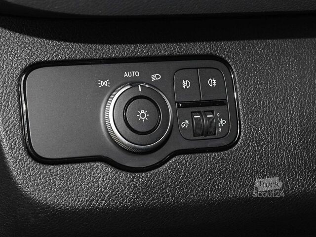 Kleinbus Mercedes-Benz Sprinter 317 CDI Kasten L2H2 Holz Navi Kamera