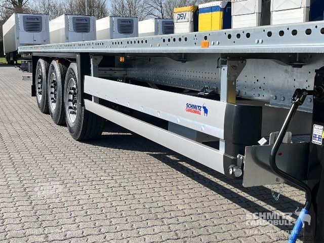 Flatbed semitrailer Schmitz Cargobull Plateau Standard