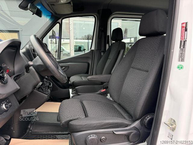 Skåpbil MERCEDES-BENZ Sprinter 315 CDI Kasten L2H1 Mixto 4-Sitze RWD