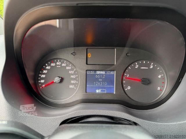 Skåpbil MERCEDES-BENZ Sprinter 315 CDI Kasten L2H1 Mixto 4-Sitze RWD