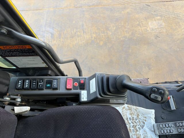 Mobiele graafmachine Hitachi ZX140-W3 | German machine