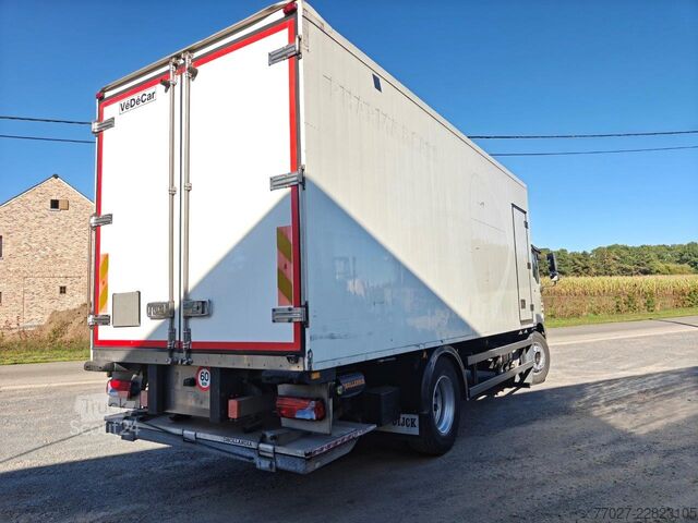 Транспортиране в хладилник/замразено MAN TGM 18.290 Carrier Supra 750 Mt