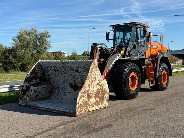 Rakodógép Doosan DL380-7