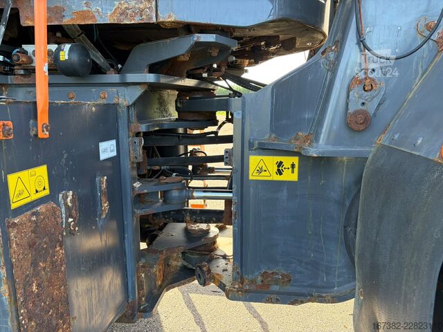 Rakodógép Doosan DL380-7