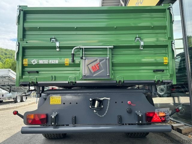 Dreiseitenkipper Anhänger Metal-Fach T957 1-Achs Dreiseitenkipper 7to