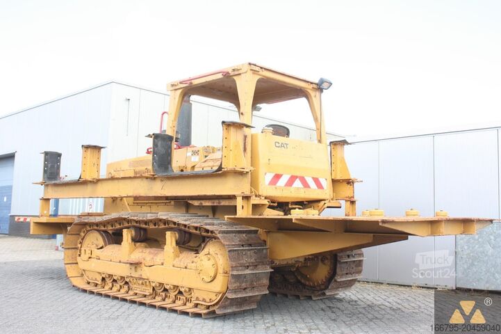 Vrstva potrubí Caterpillar D6E Pipe carrier