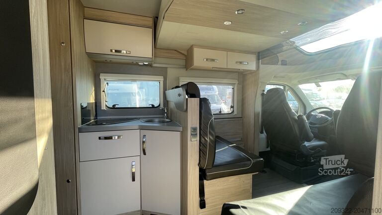 Halvintegreret autocamper Fiat Ducato Carasuite 650 MF 5 | 5 Posti Letto | Completamente Attrezzato