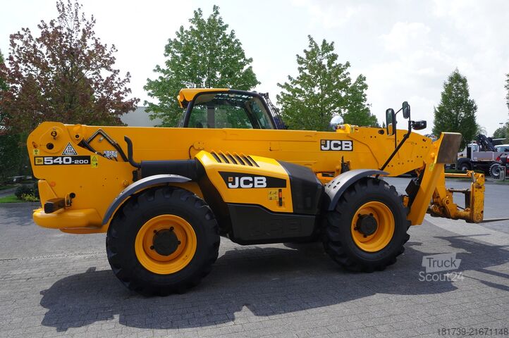 Teleszkopós rakodó JCB 540-200 Telescopic Loader / 20 m reach