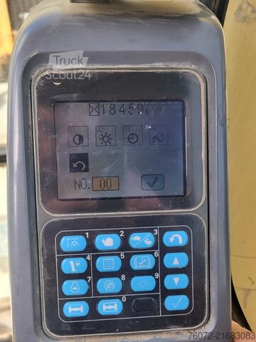 Excavatrice mobile sur pneus Komatsu PW180-7K