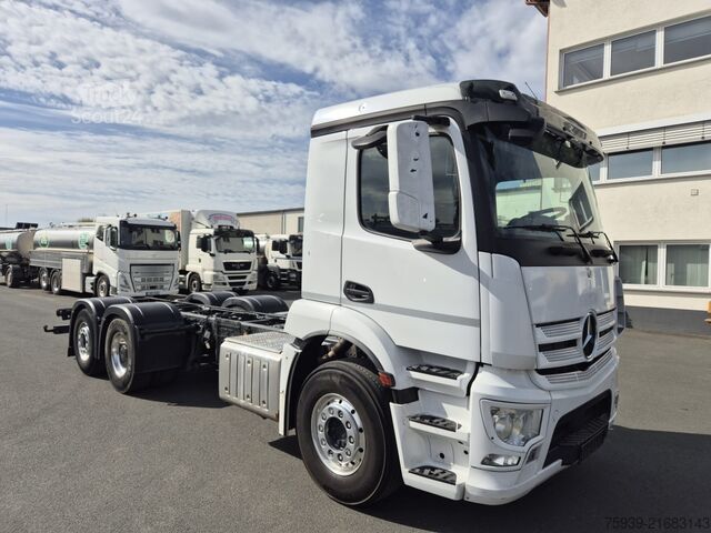 Šasija kamiona Mercedes Benz Antos 2543 6x2