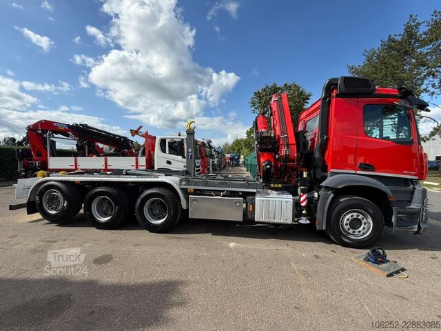 Systém hákového ramena Mercedes-Benz AROCS 3643 8x4 HOOKLIFT + 21m! CRANE FASSI F305...
