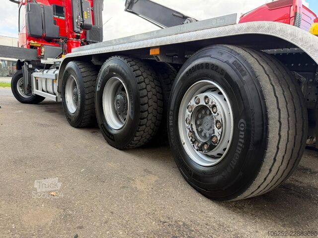 Systém hákového ramena Mercedes-Benz AROCS 3643 8x4 HOOKLIFT + 21m! CRANE FASSI F305...