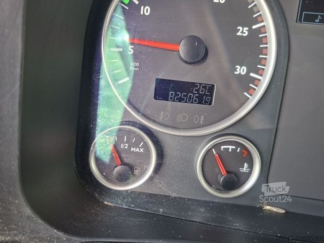 Otro MAN TGX 26.500 6x2-4 LL Silo 31.000 L Kompressor