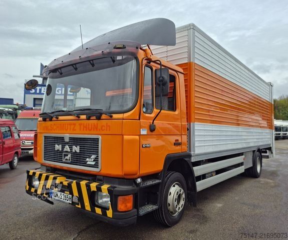 Camión caja MAN 12.192 Oldtimer 3-Sitzer Hebebühne bis 3,45 m