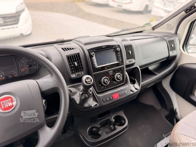 Yarı entegre karavan CARADO T 449 *d*