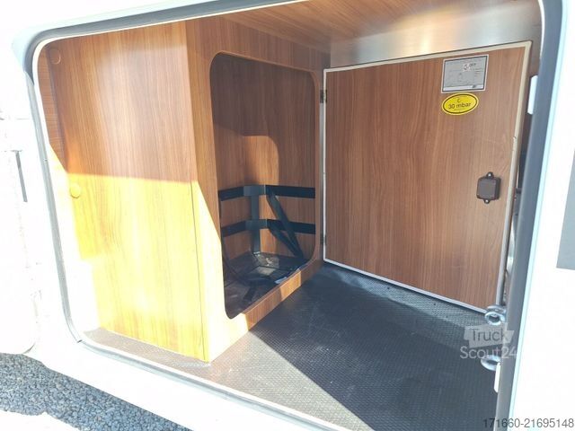 Teilintegriertes Wohnmobil DETHLEFFS Magic Edition T 1 DBM White Wenig Kilometer!