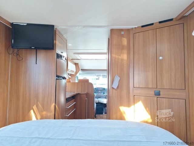 Teilintegriertes Wohnmobil DETHLEFFS Magic Edition T 1 DBM White Wenig Kilometer!