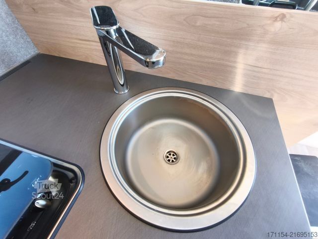 Teilintegriertes Wohnmobil DETHLEFFS Just Go! T 6815 EB Hubbett 5 SitzeTageszulassung