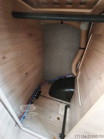 Teilintegriertes Wohnmobil DETHLEFFS Just Go! T 6815 EB Hubbett 5 SitzeTageszulassung