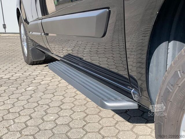 Tovorno vozilo za posebne namene Ford Tourneo Custom