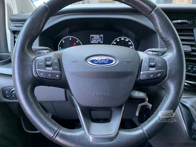 Tovorno vozilo za posebne namene Ford Tourneo Custom