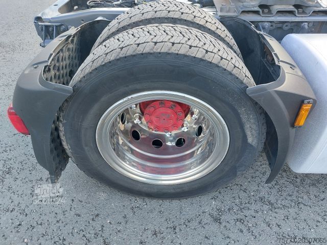 Yüksek hacimli çekici DAF XF106-530 SSC-INTARDER-2 Tanks-NAVI