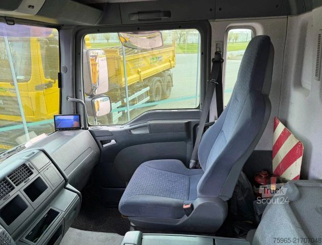 Autocarro ribaltabile MAN TGA 26.350 6X4 HIAB 144D-2 KIPPER ONLY 149.000 K