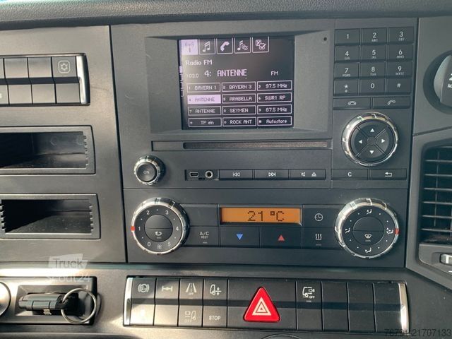 Стандартний тягач MERCEDES-BENZ Actros 1843 LS_ StreamSpace_ Retarder_ 2x Tank