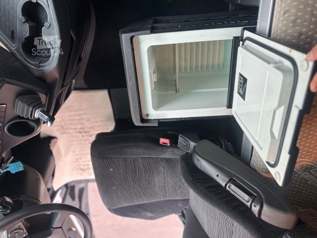 Volymdragbil MERCEDES-BENZ Actros 1845 X-Low Retarder ACC Spur. As. HU 3x