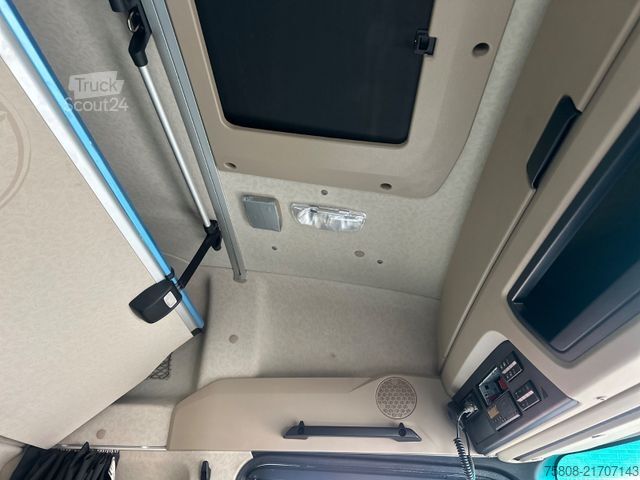 Volymdragbil MERCEDES-BENZ Actros 1845 X-Low Retarder ACC Spur. As. HU 3x