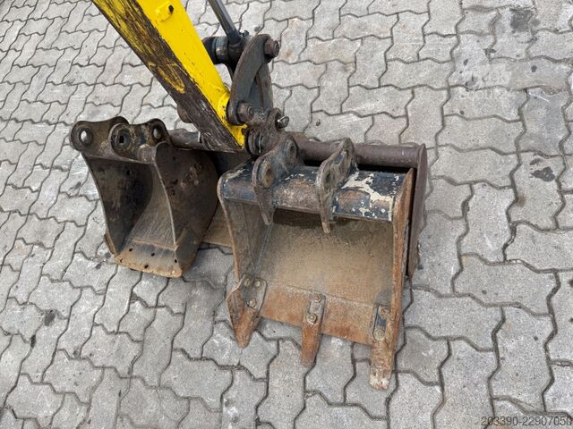 Miniekskavators WACKER Neuson ET16 / 2019 BJ / 1.520 H / 3x Löffel