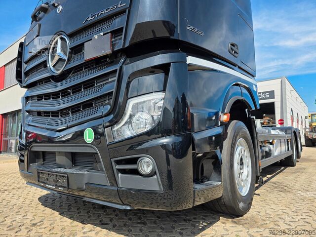 Kamion z zamenljivo nadgradnjo MERCEDES-BENZ Actros 2553 | 6E | Retarder | Lenk-Liftachse