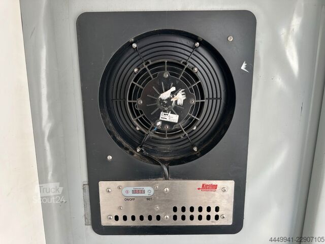 Furgone isotermico frigorifero MERCEDES-BENZ Sprinter 316*Kühlkoffer-30*Thermoking V500*Klima