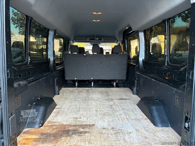 Dodávka s vysokou strechou FORD Nr.4 Transit 350 L3 1.Hand / 6 Sitzer