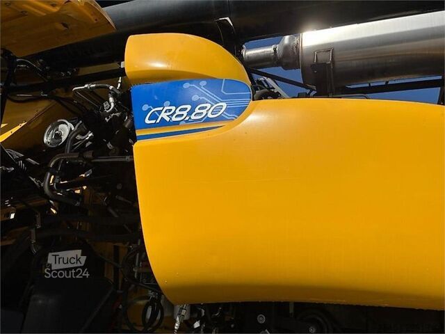Kombajn zbożowy New Holland CR8.80 MY21