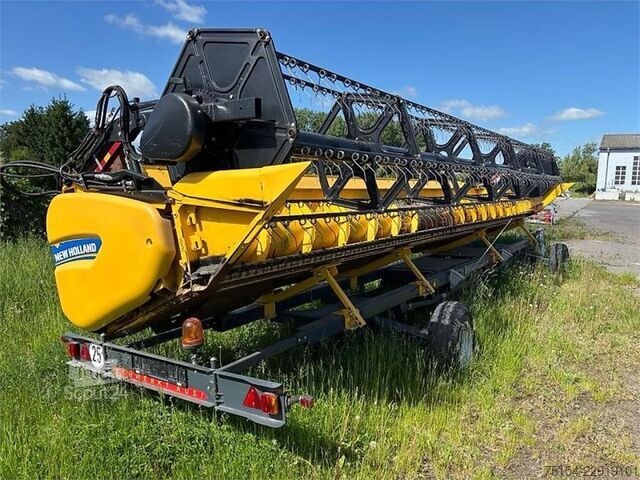 Kombajn zbożowy New Holland CR8.80 MY21