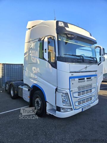 τυπική μονάδα ελκυστήρα Volvo FH 460